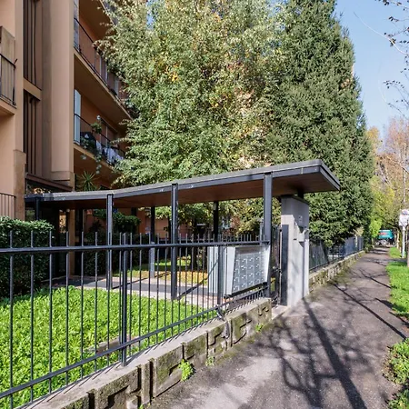 White Pearl Bgy Station Апартаменты Бергамо