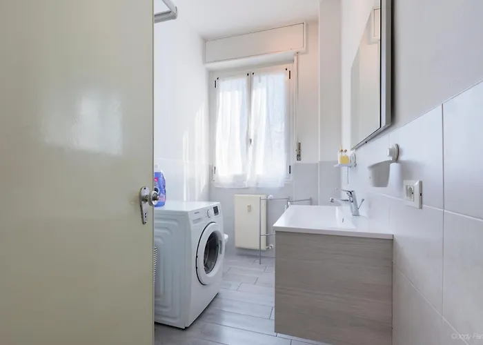 White Pearl Bgy Station Бергамо